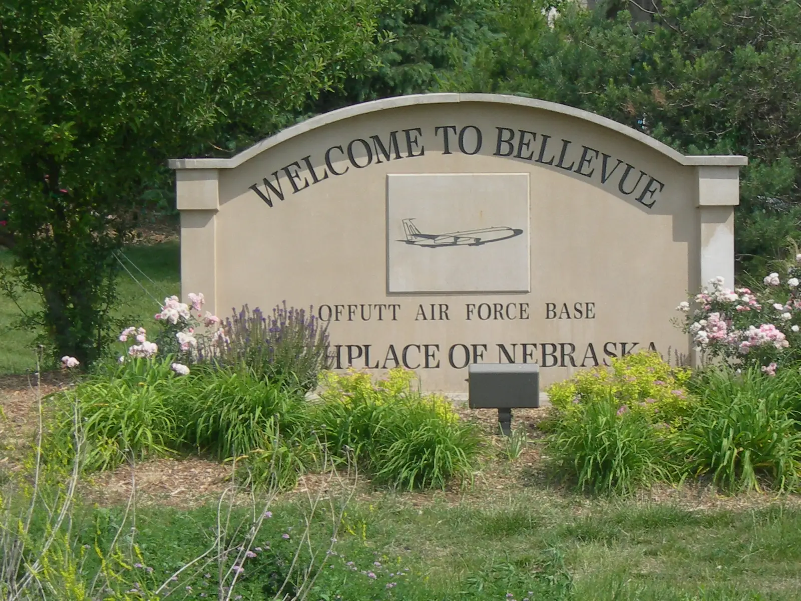 Welcome to Bellevue, Nebraska sign along the roadside