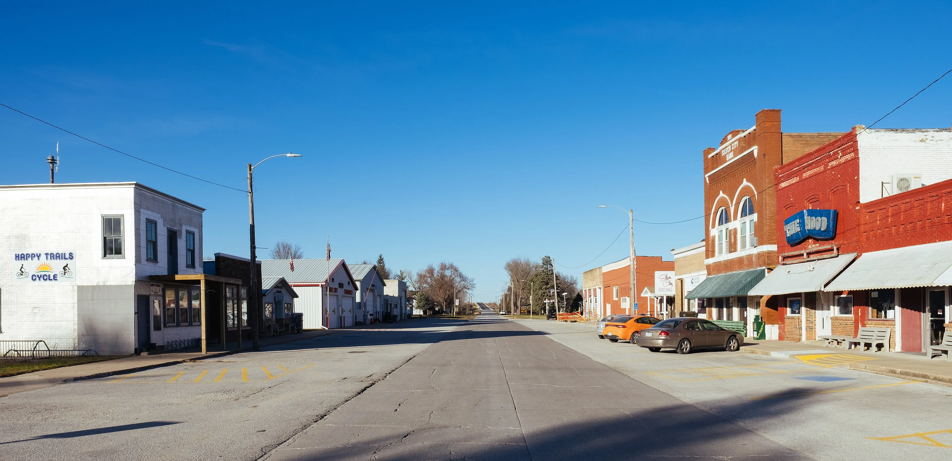 Country road near Silver City, Iowa